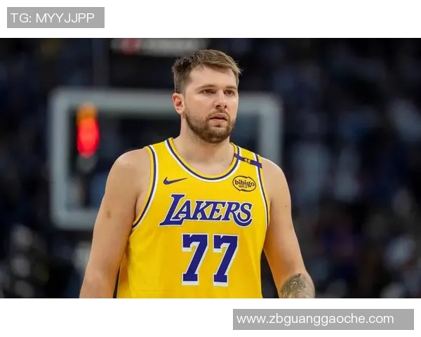 解说：东契奇和里夫斯常规抡诡异和谐 两个持球天赋共襄湖人未来